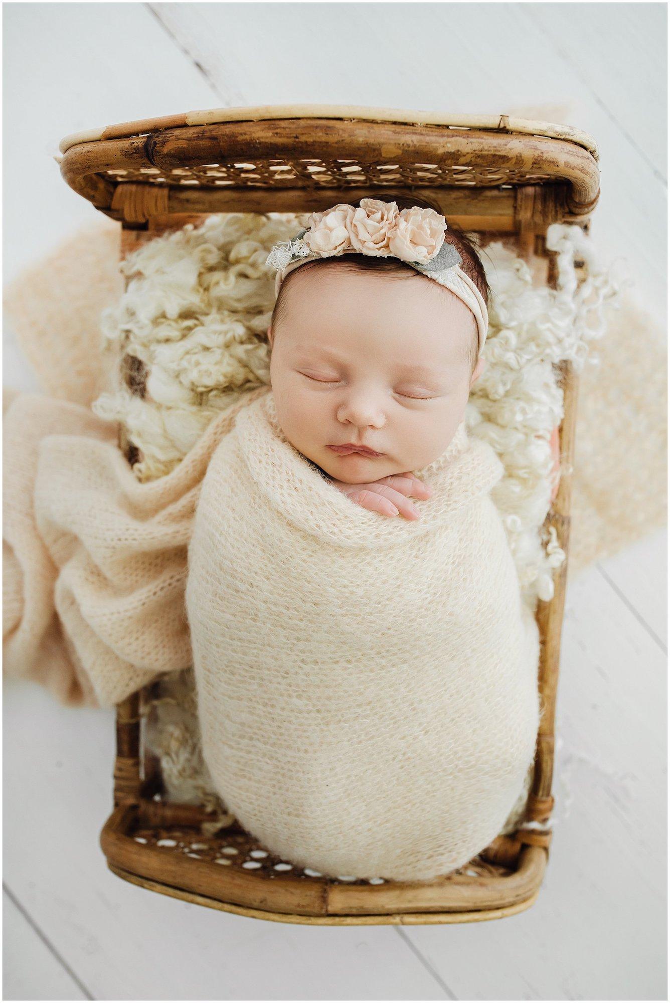 best newborn photographer in nashville tn