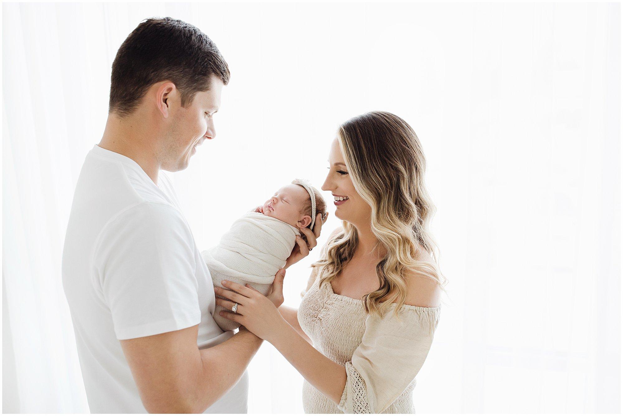 best newborn photographer in nashville tn