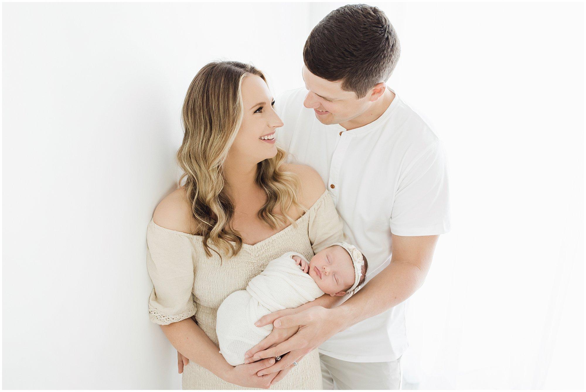 best newborn photographer in nashville tn