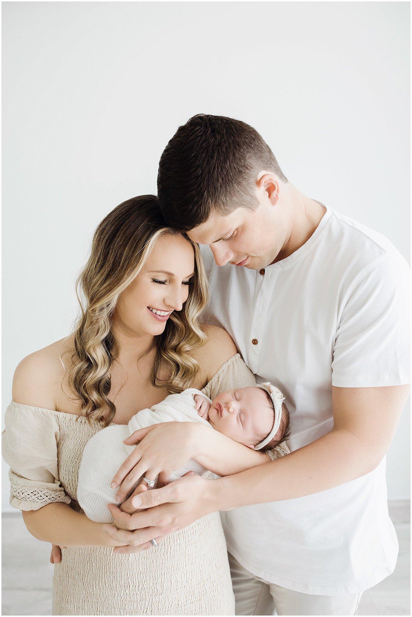 best newborn photographer in nashville tn