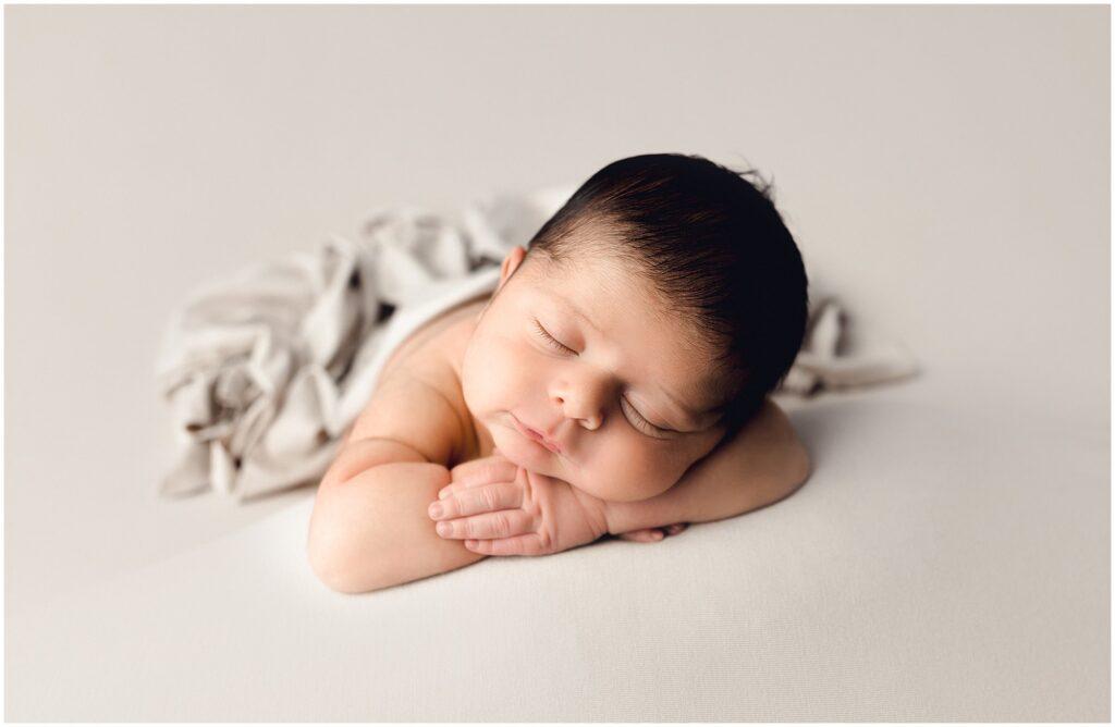 newborn photography nashville, newborn portrait studio near me, professional baby photos