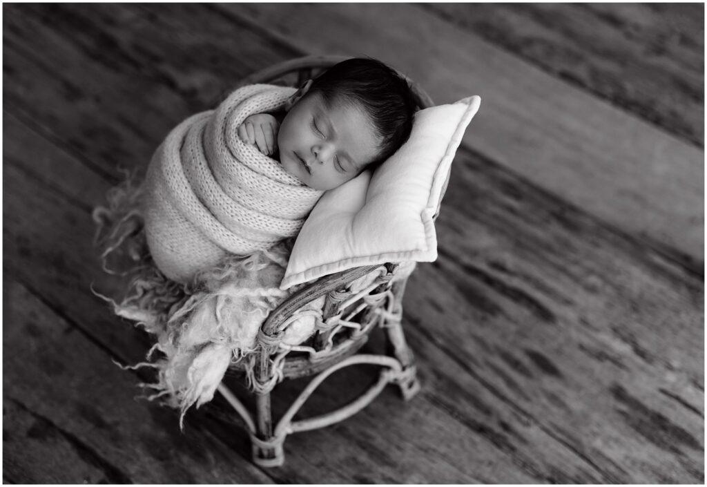 newborn photography nashville, newborn portrait studio near me, professional baby photos